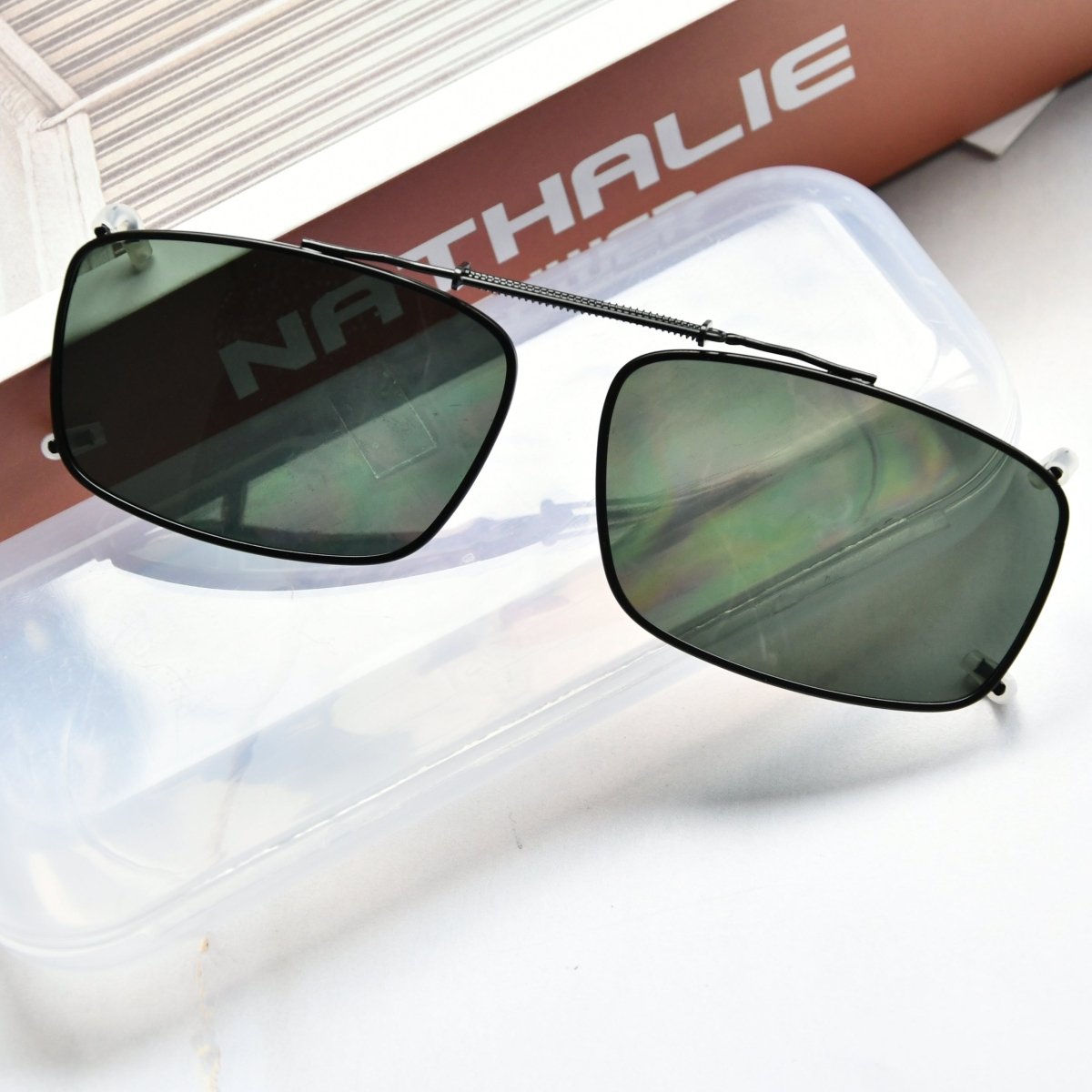 Metal Frame Polarized Lens Clip on Sunglasses C61(54MMx34MM)eyekeeper.com